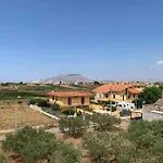 Casa Torre Di Mezzo - Alba Lägenhet